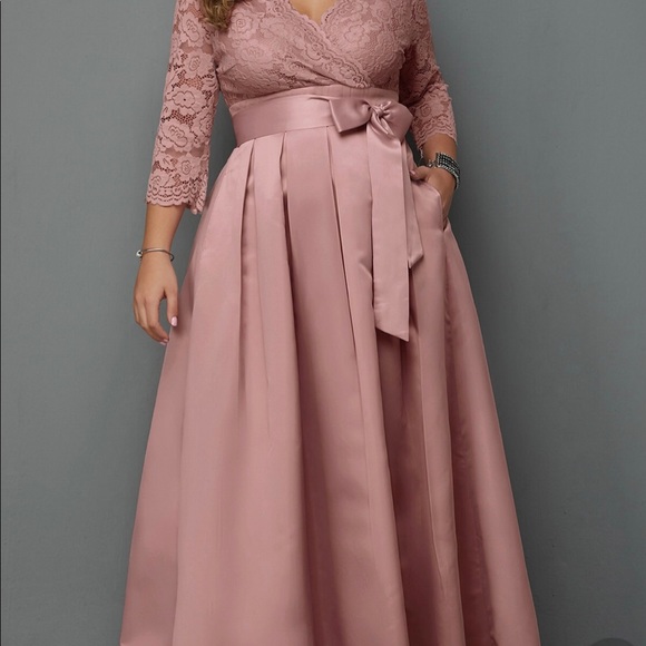 Beautiful pink lace bodice with taffeta bottom.   2 dresses available - Picture 5 of 7